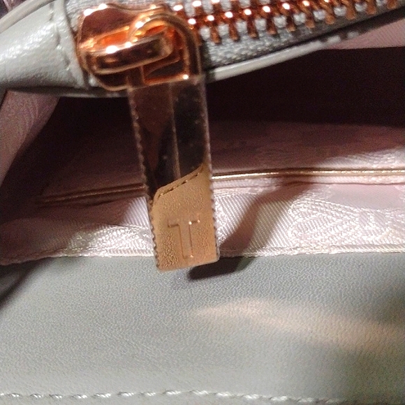 Ted Baker London Dove Grey Quilted Bow Bag 🛍️ NWT - Picture 6 of 11